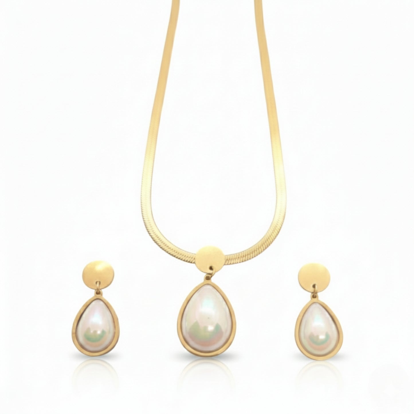 Pearl Necklace and Earrings Set for Women - Lightweight Gold Plated Jewellery - Ethnic Western Formal Wear - Perfect for Office Party Wedding Gifting