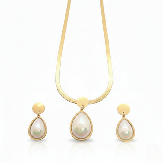 Pearl Necklace and Earrings Set for Women - Lightweight Gold Plated Jewellery - Ethnic Western Formal Wear - Perfect for Office Party Wedding Gifting