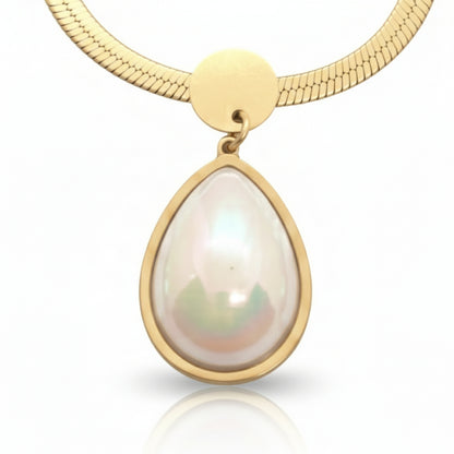 Pearl Necklace and Earrings Set for Women - Lightweight Gold Plated Jewellery - Ethnic Western Formal Wear - Perfect for Office Party Wedding Gifting