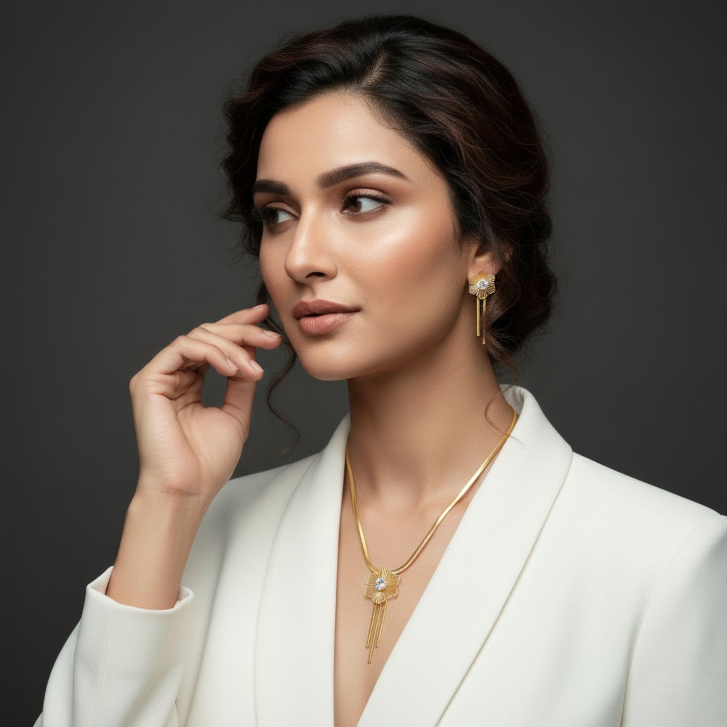 Floral Gold-Plated Necklace & Earrings Set | Lightweight Crystal